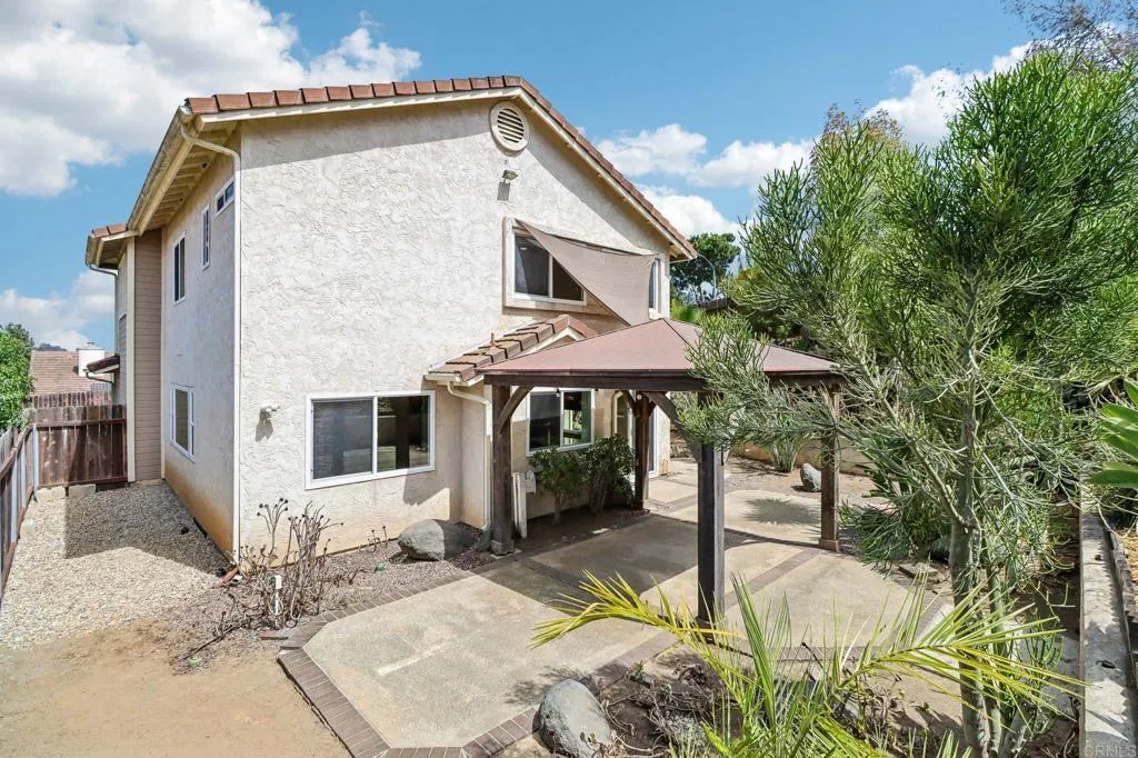 main property photo 50
