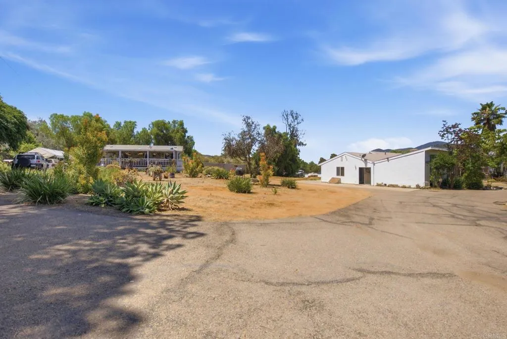 main property photo 31