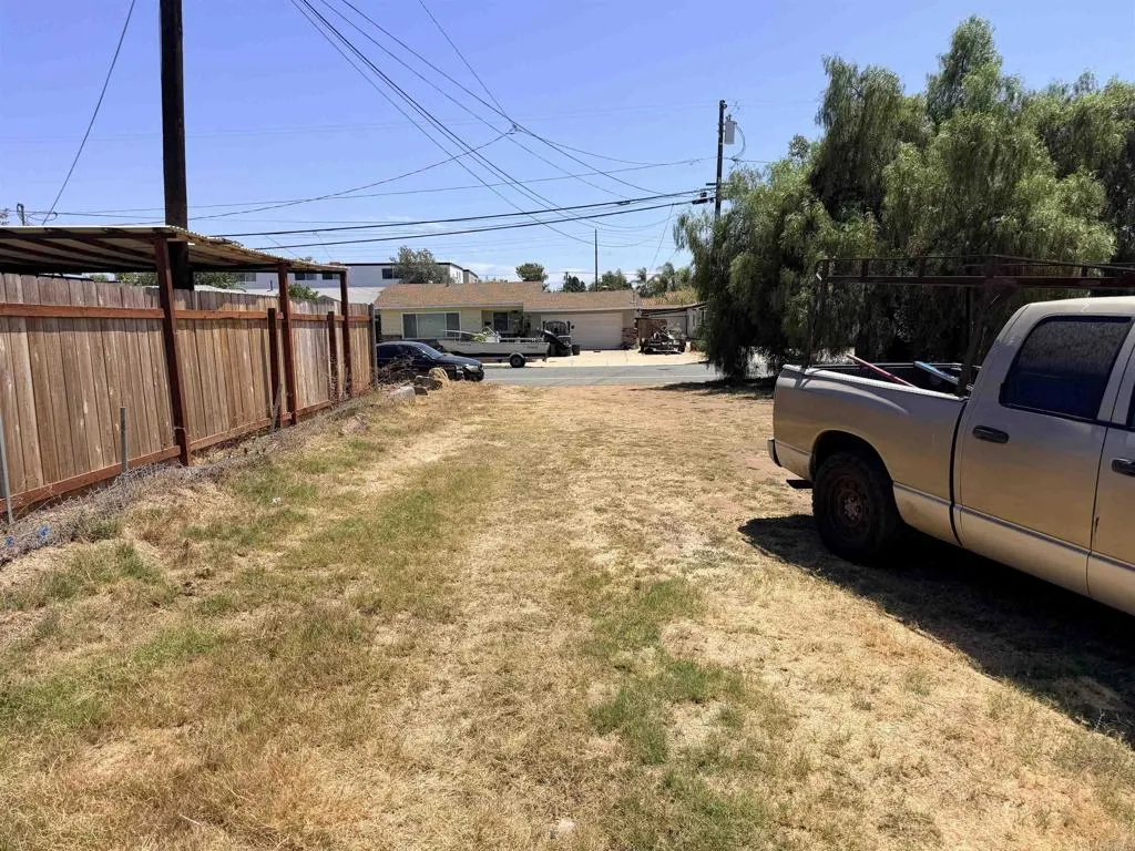 main property photo 8
