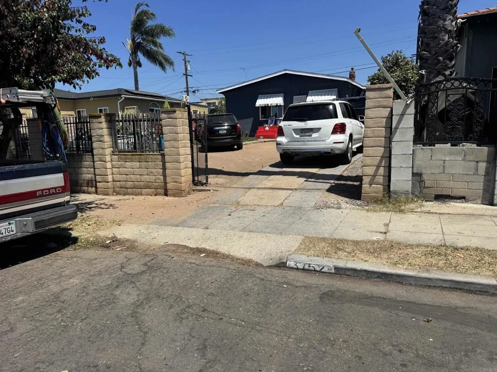 main property photo 2