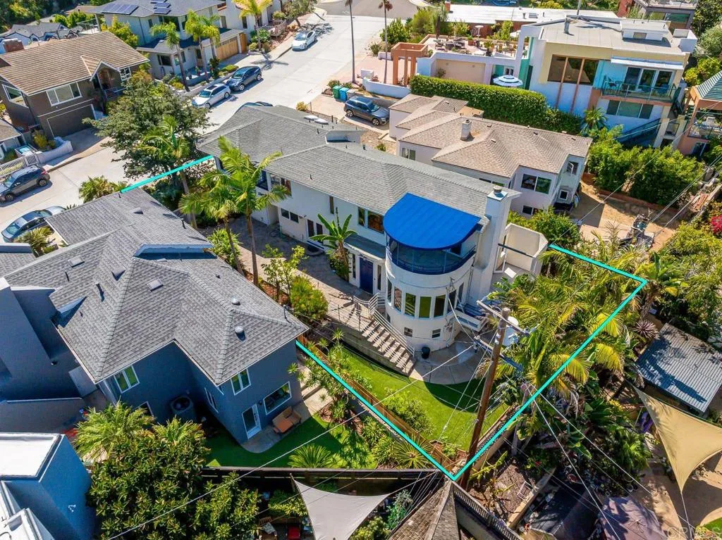 main property photo 13