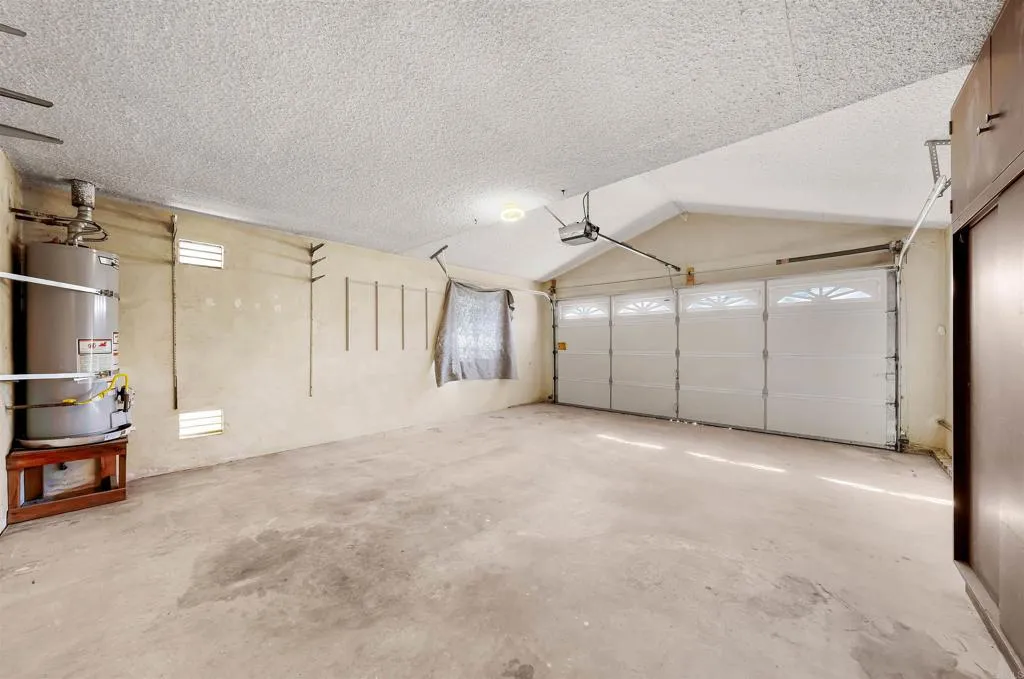 main property photo 60