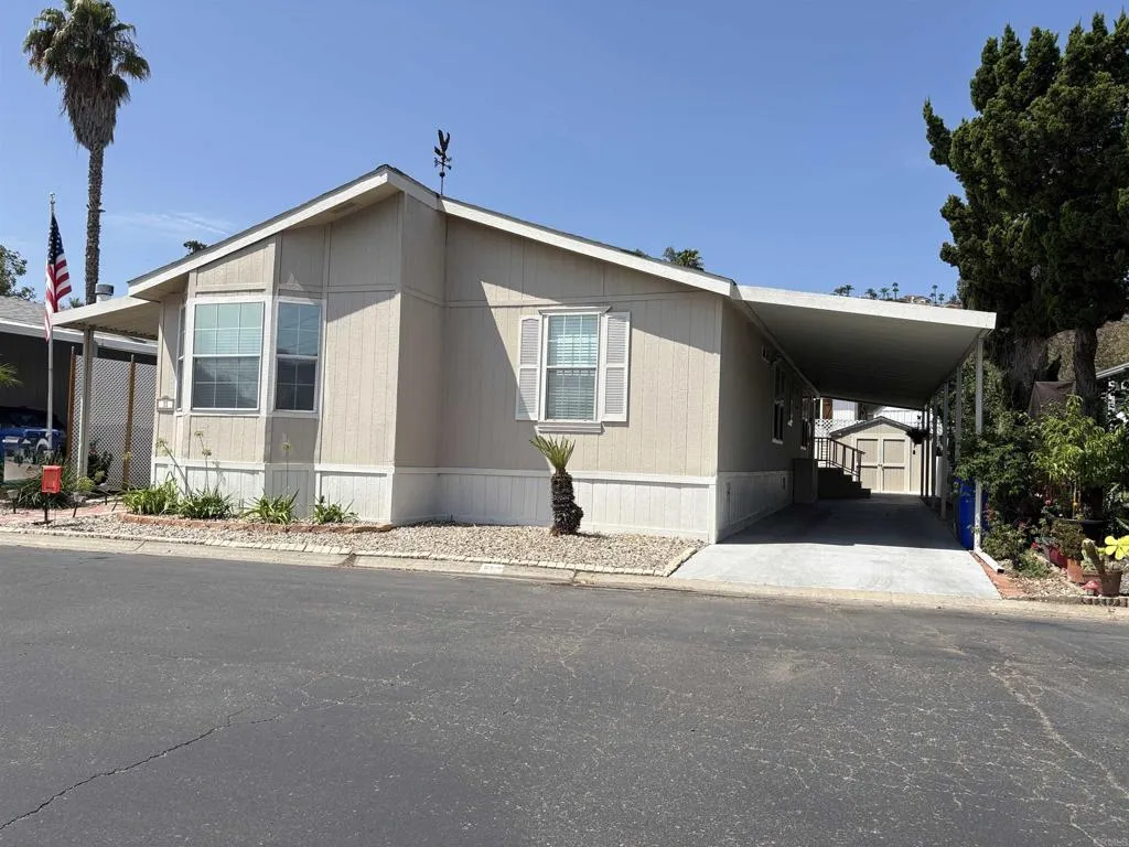 main property photo 70