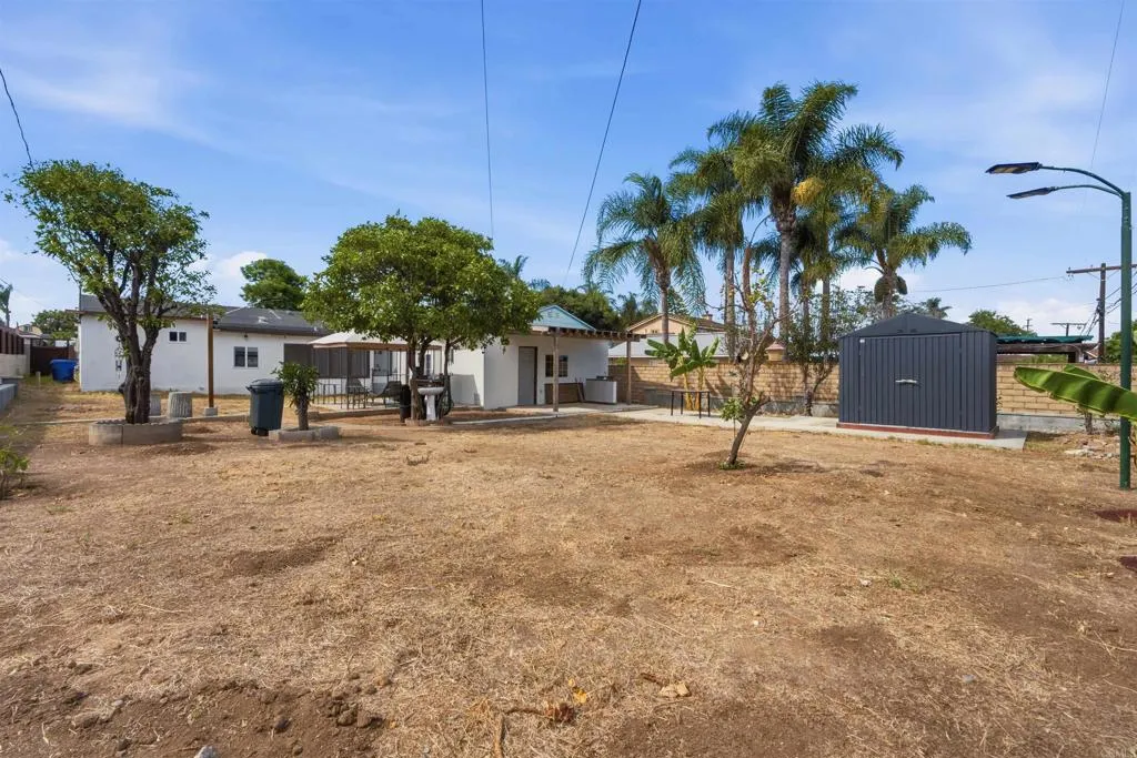 main property photo 27