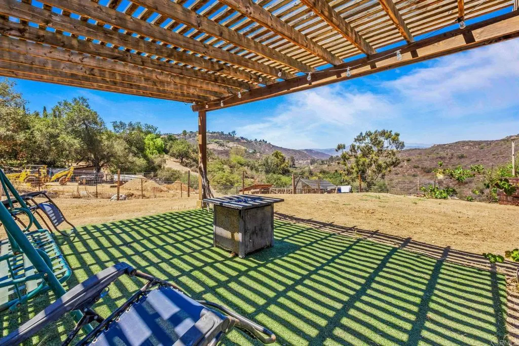 main property photo 19