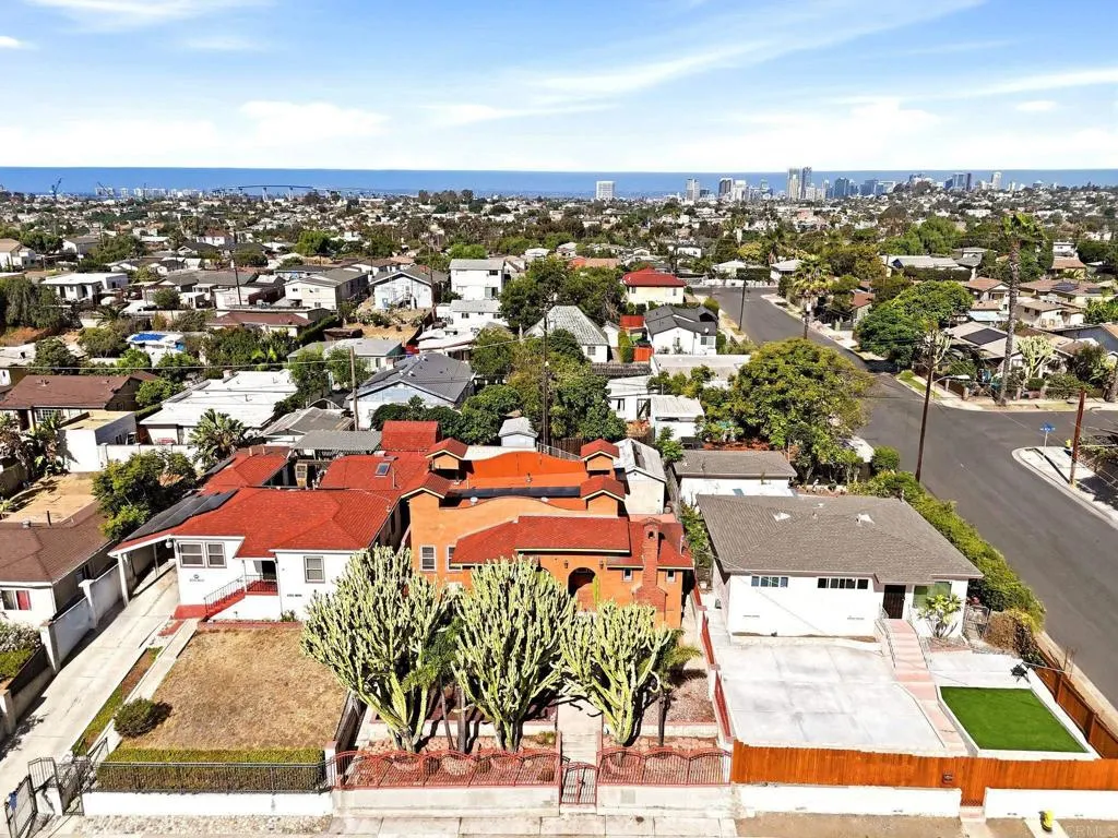 main property photo 17