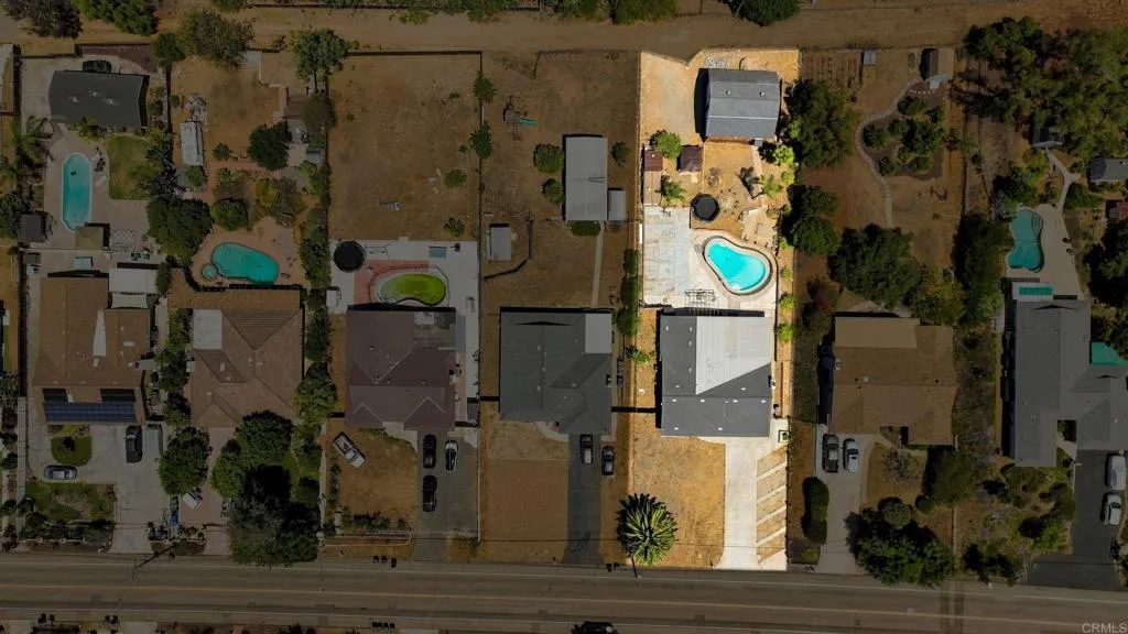 main property photo 8