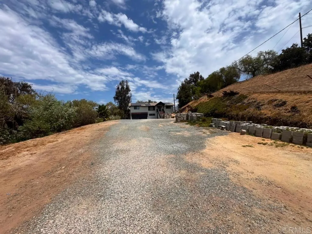 main property photo 4