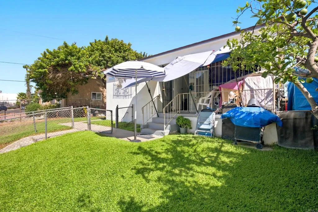 main property photo 9