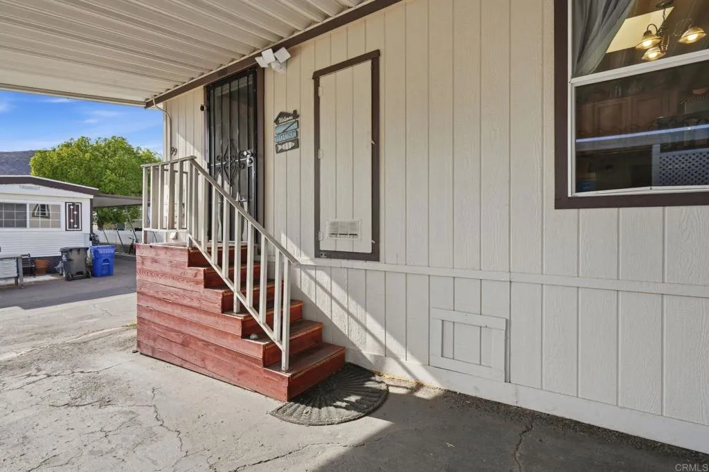 main property photo 29
