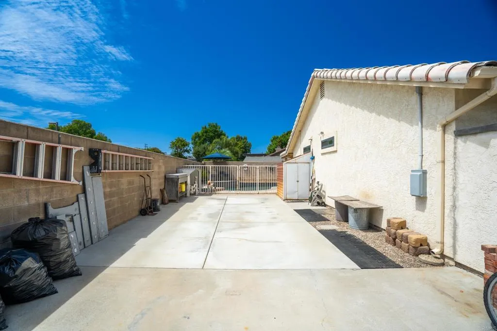 main property photo 38