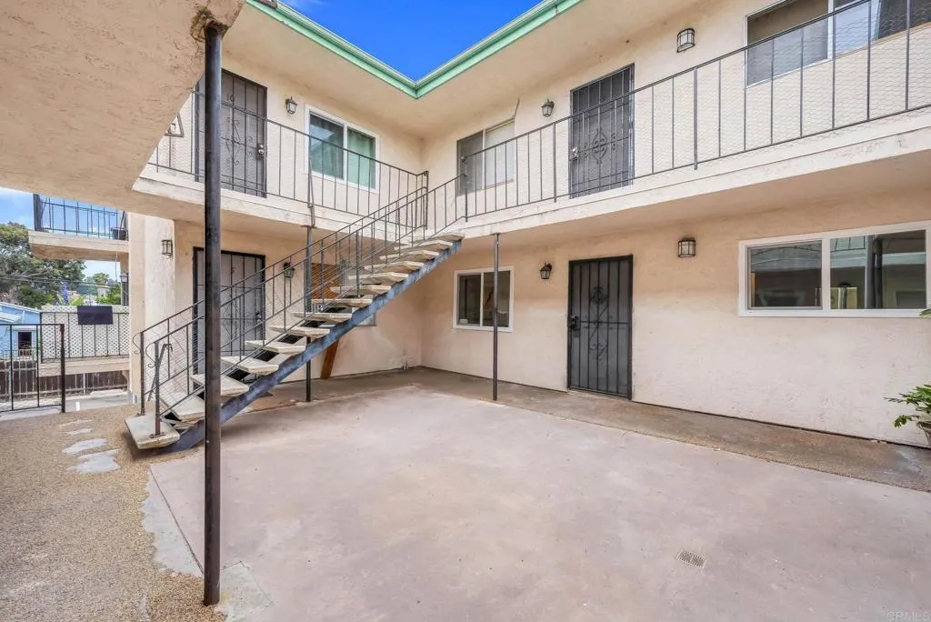 main property photo 15