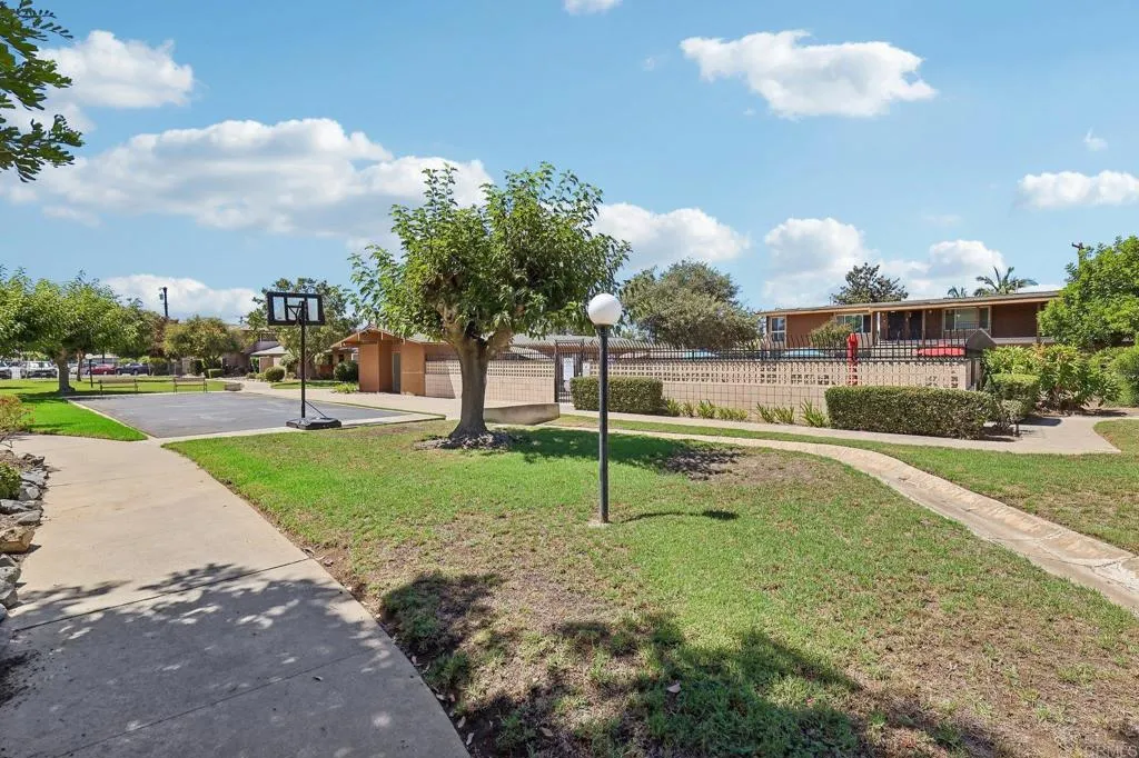 main property photo 59