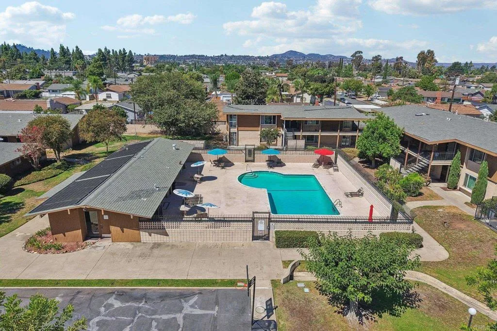 main property photo 66