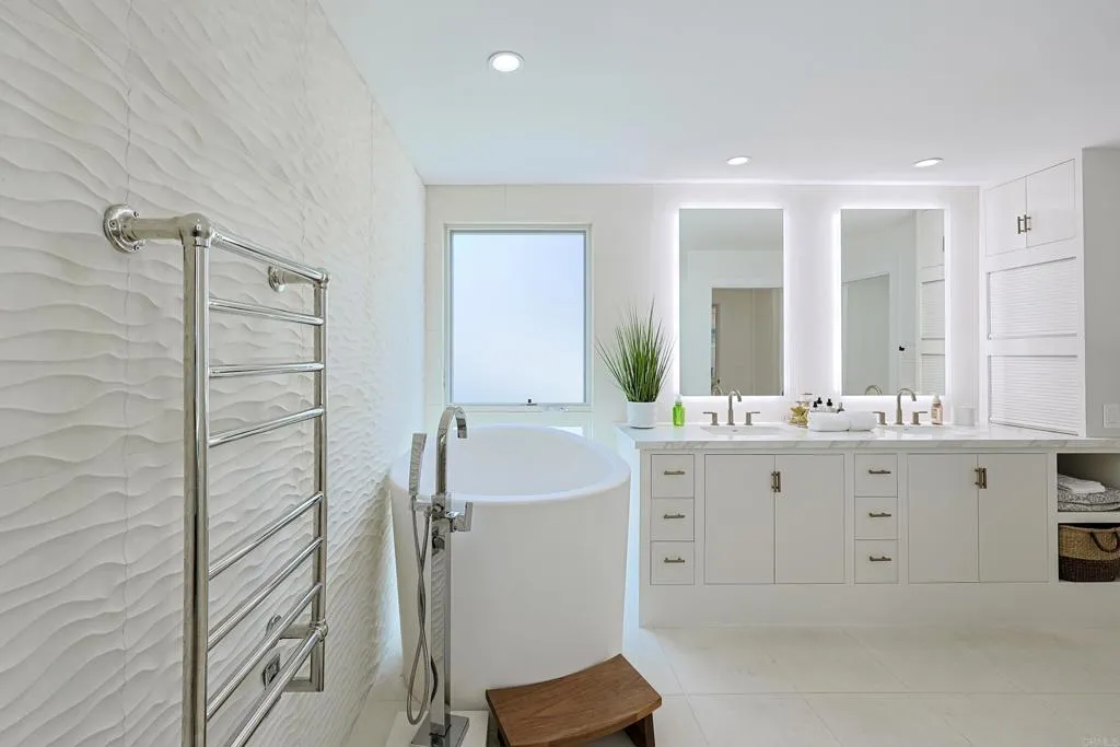 main property photo 66