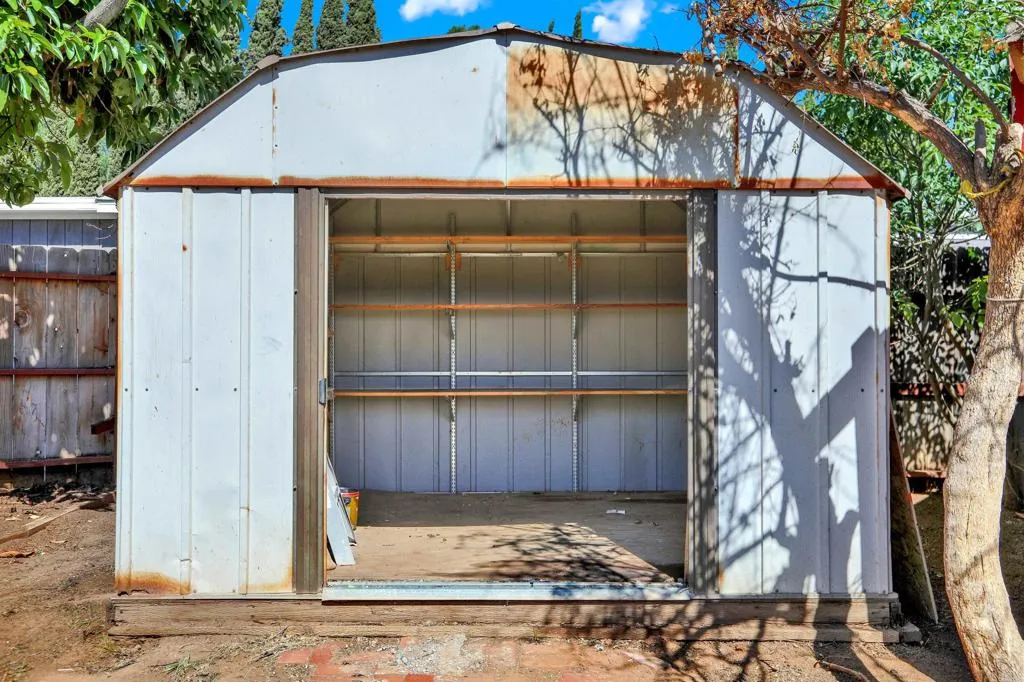 main property photo 52