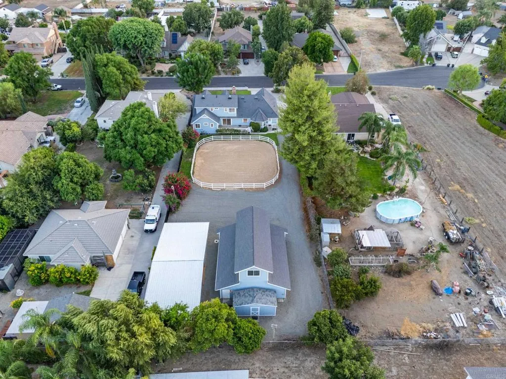 main property photo 49