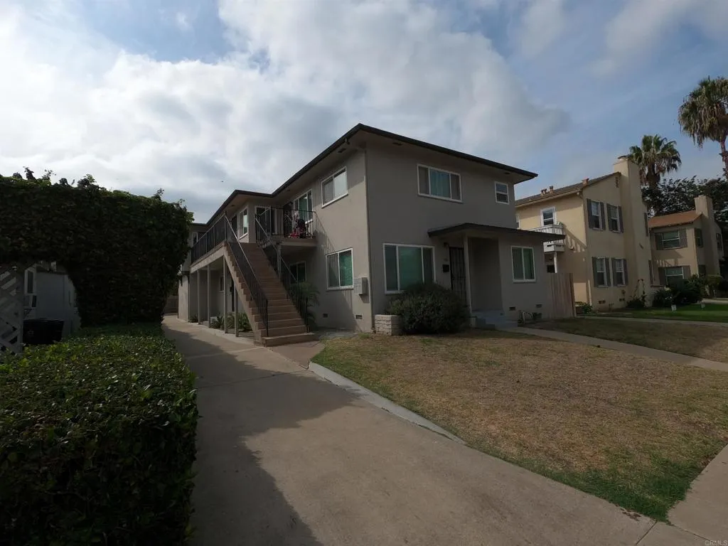 main property photo 23