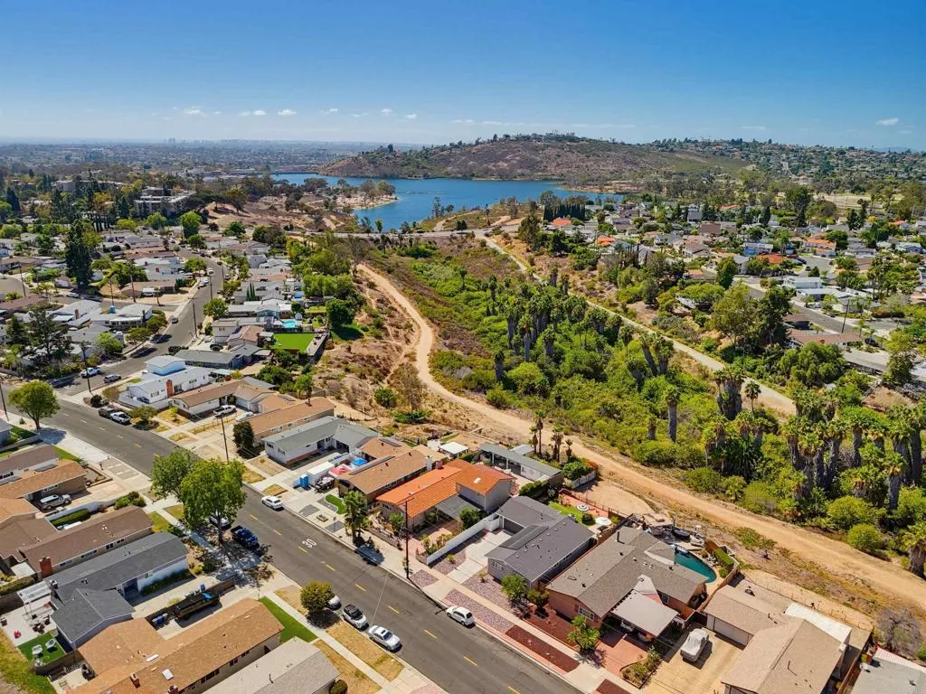 main property photo 65