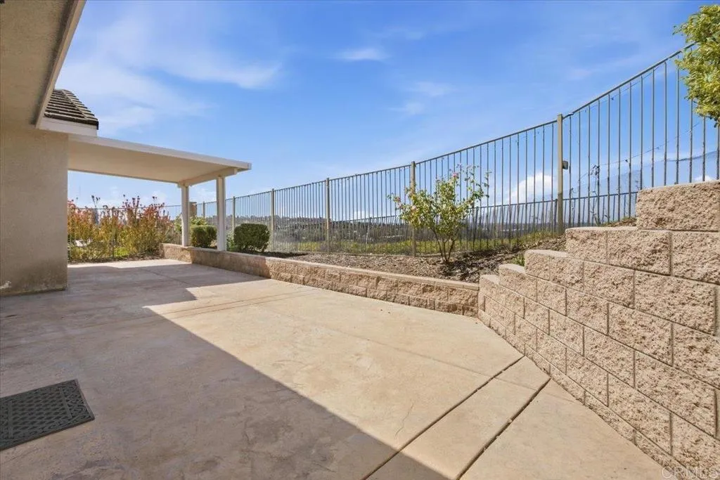 main property photo 26