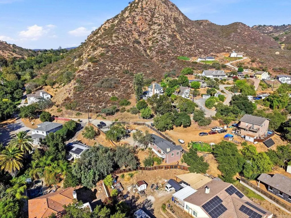 main property photo 37