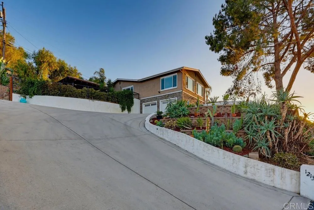main property photo 70