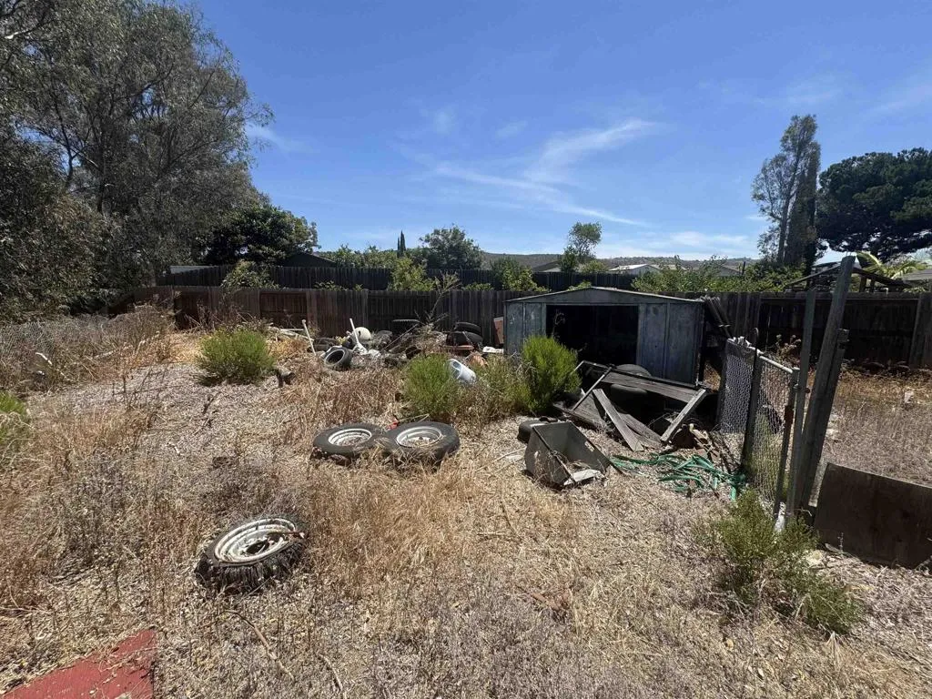 main property photo 33