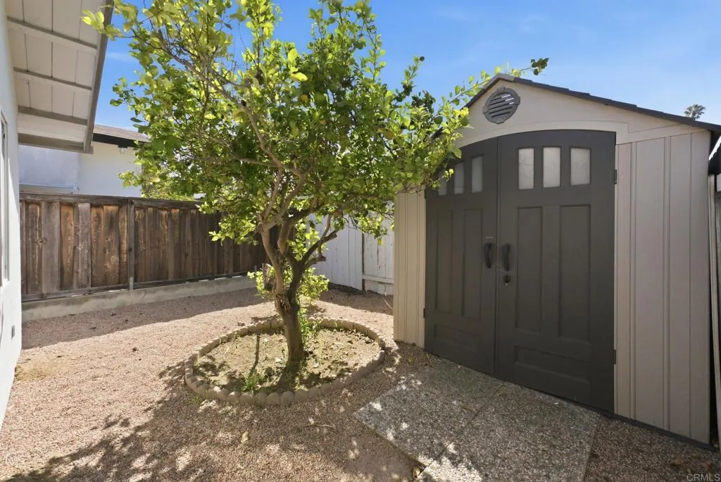 main property photo 19
