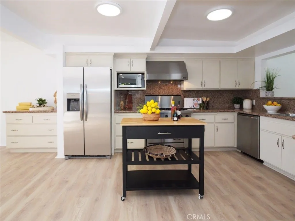 main property photo 60