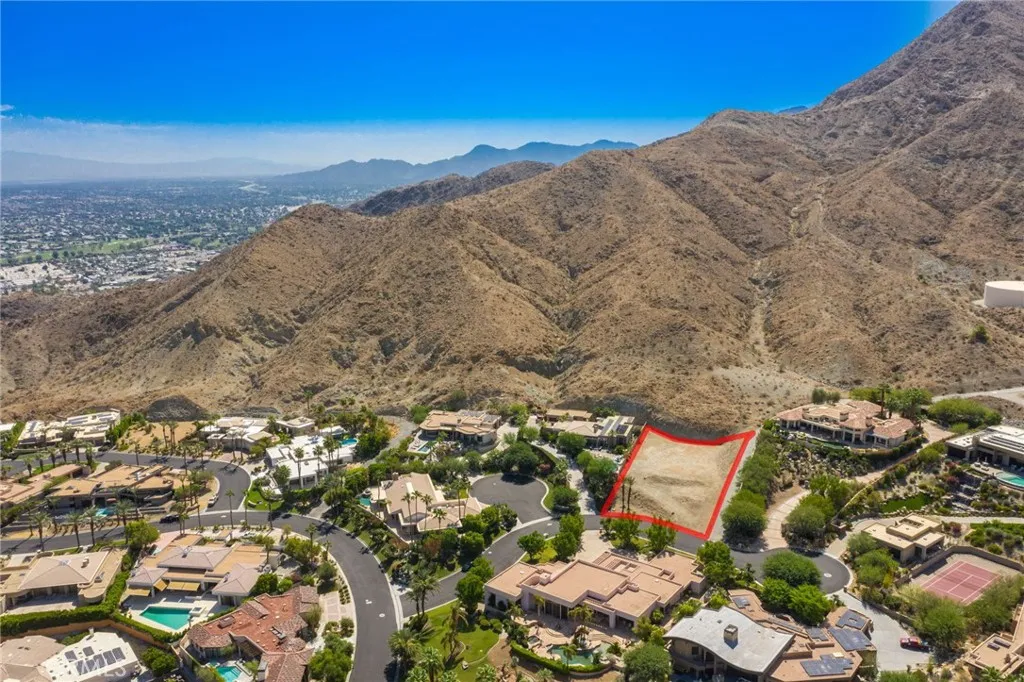 main property photo 11