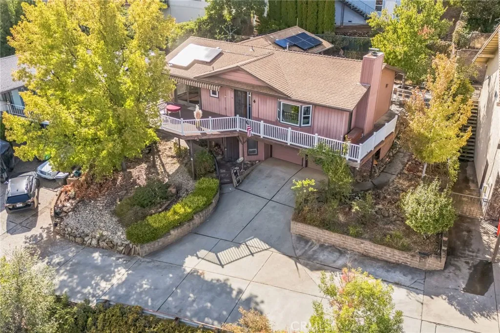 main property photo 36