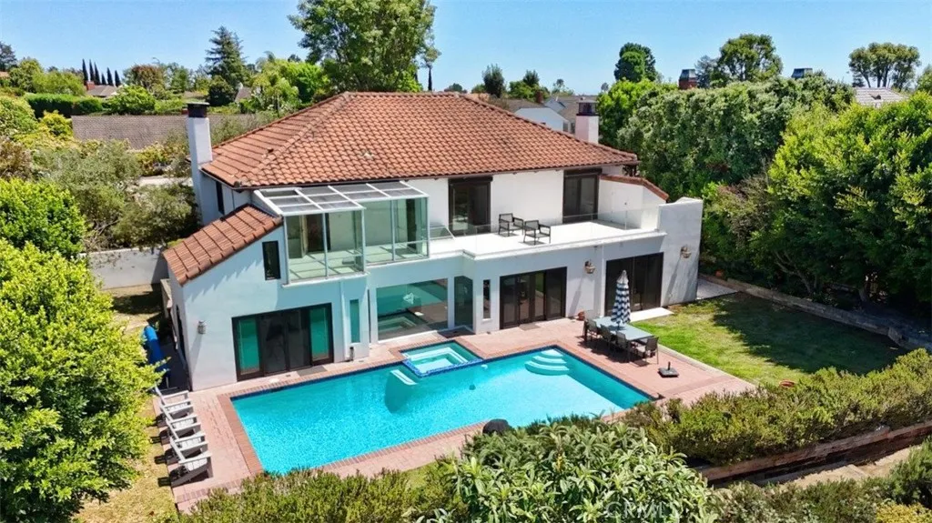 main property photo 54