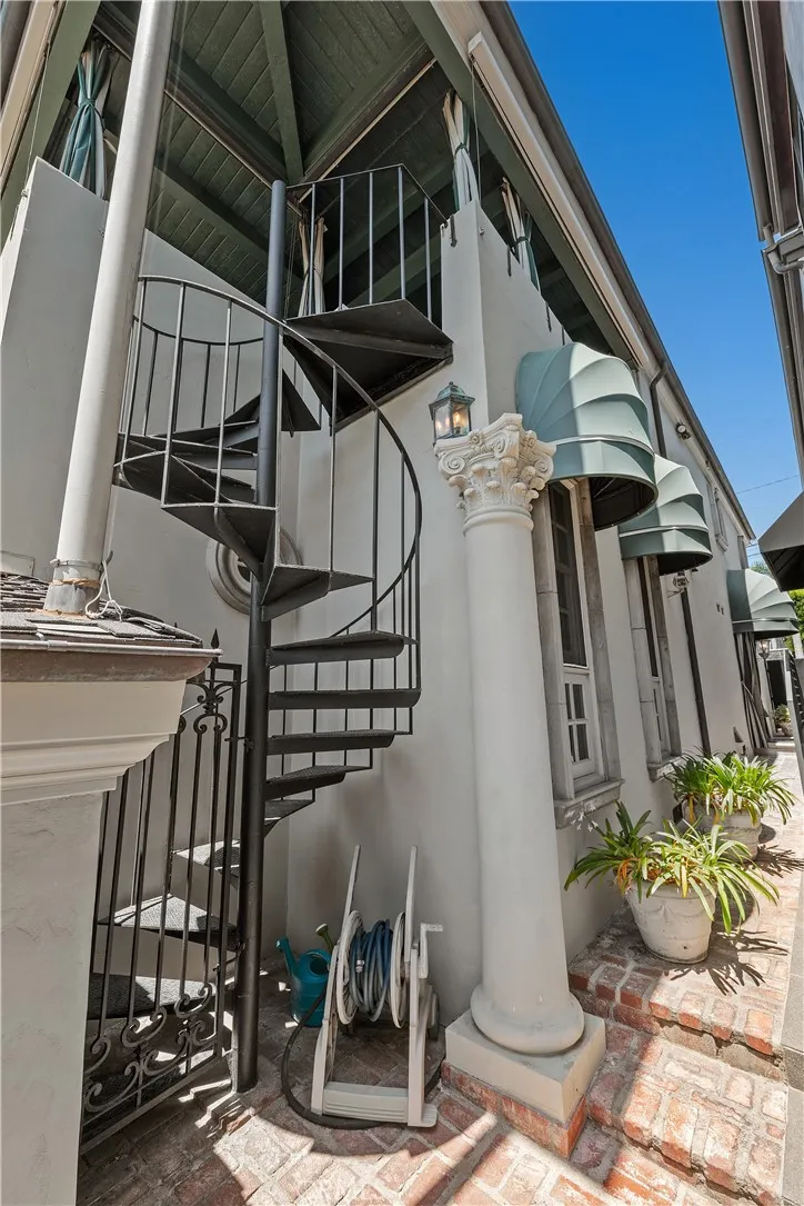main property photo 38