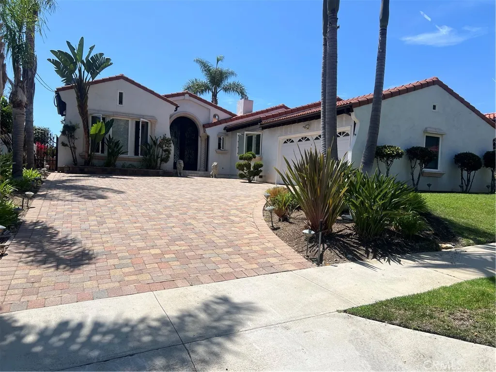main property photo 0