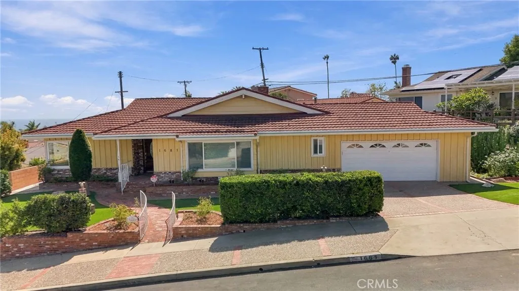 main property photo 0