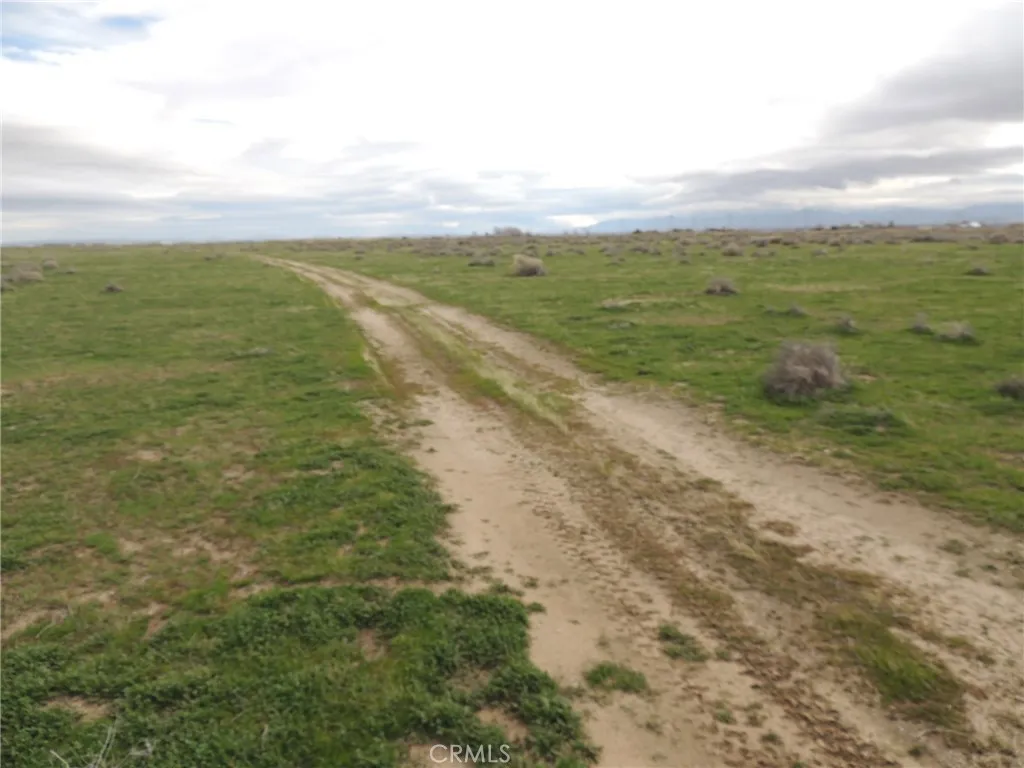main property photo 4
