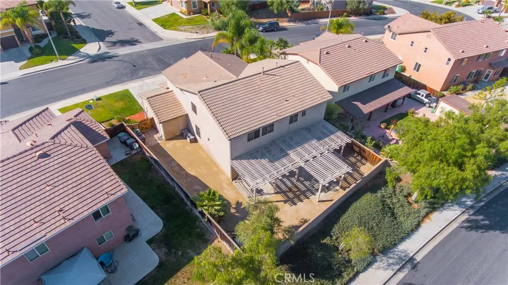 main property photo 27