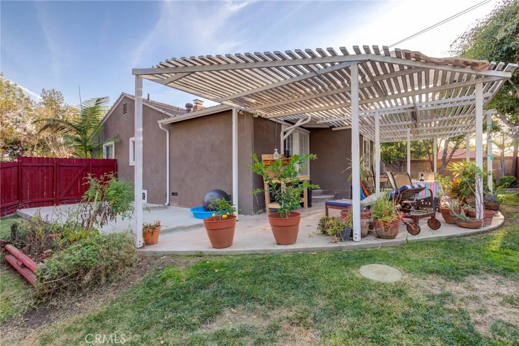 main property photo 41