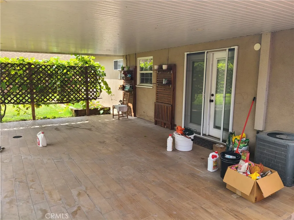 main property photo 23