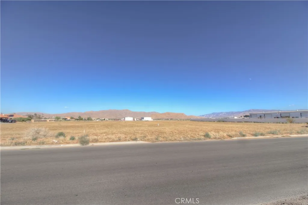 main property photo 4