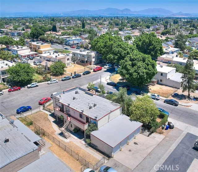 main property photo 18