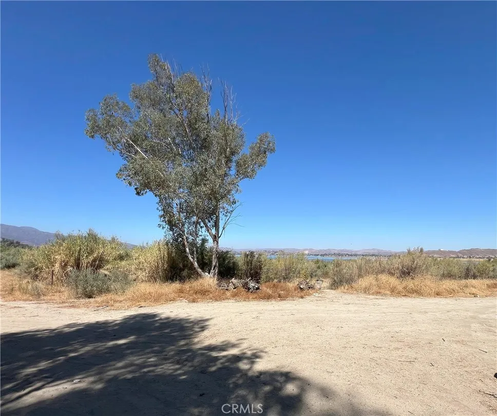main property photo 14