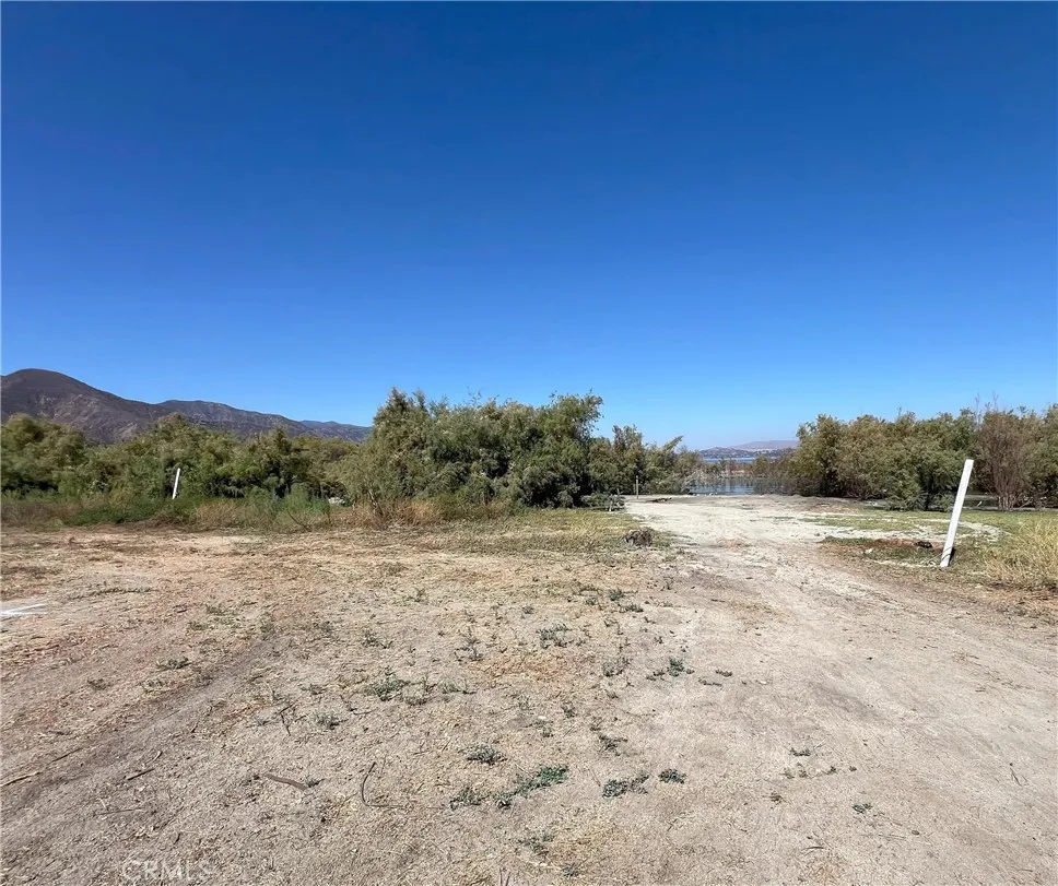 main property photo 8