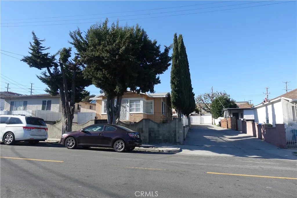 main property photo 20