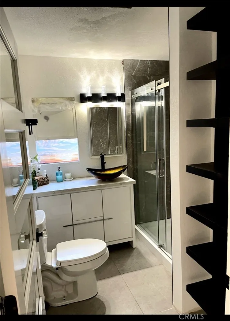 main property photo 67
