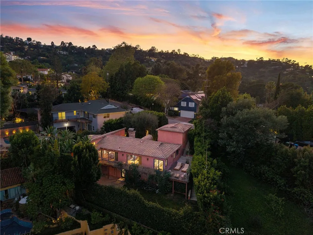 main property photo 40