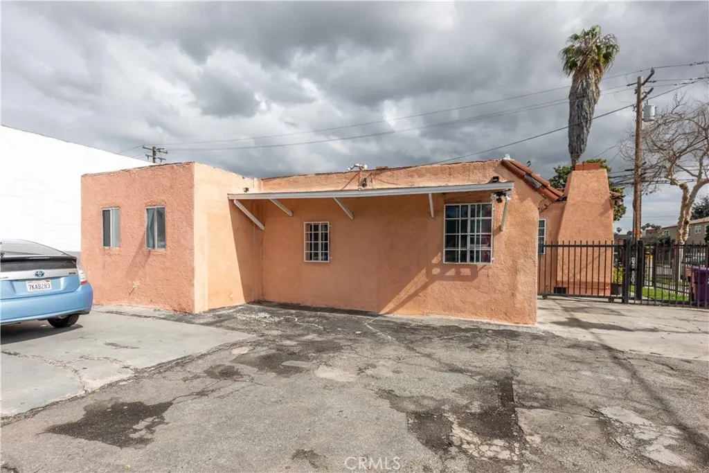 main property photo 38