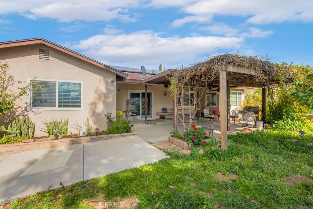 main property photo 19