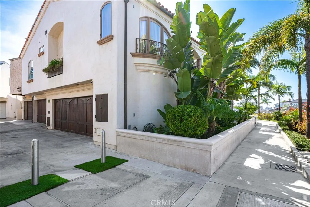 main property photo 74