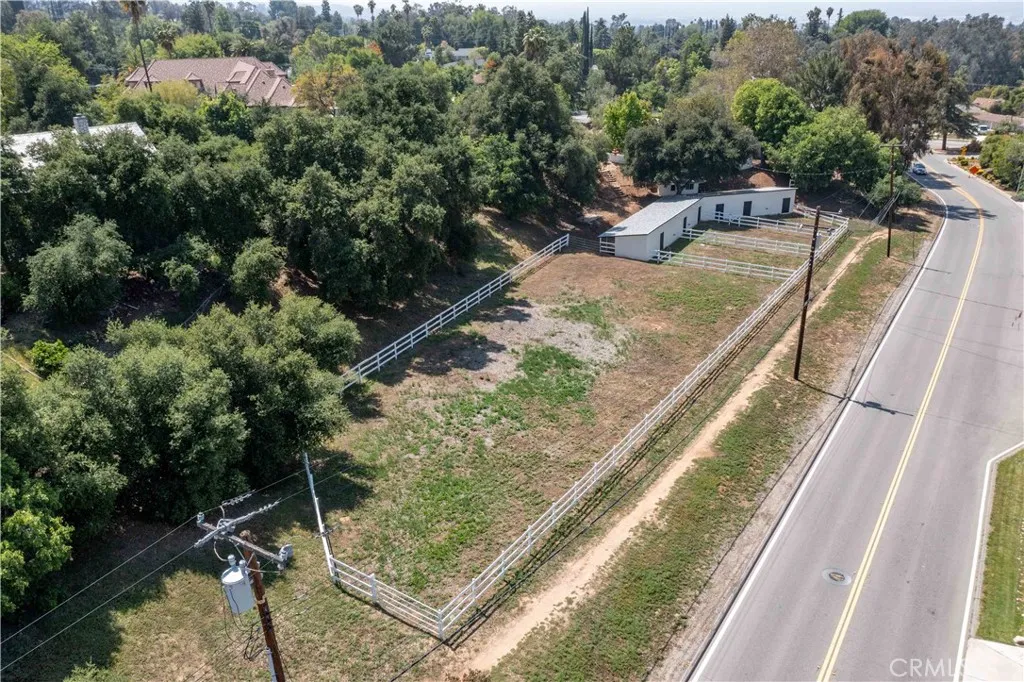 main property photo 58
